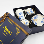 presentation du coffret blue luxury ouvert avec les trois tasses et soucoupe majorelle