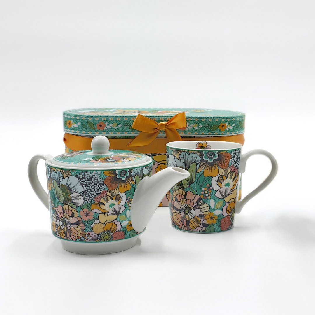 Coffret cadeau comprenant une théière et un mug en porcelaine aux motifs floraux, Collection Majorelle.